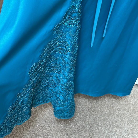 Flori Design Embellished Floor Length Halter Dress - Picture 4 of 7